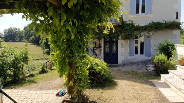 Charmante maison bourgeoise avec piscine