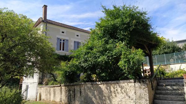 Charmante maison bourgeoise avec piscine