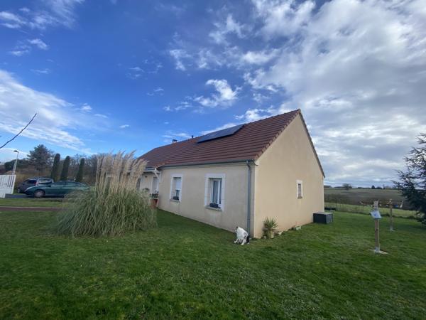Maison récente avec jardin, garage et dépendance !