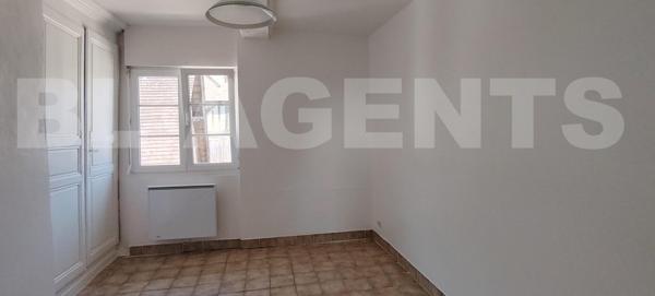 Bourg de Crèvecœur en Auge - Au calme - Maison avec petit extérieur sans vis à vis