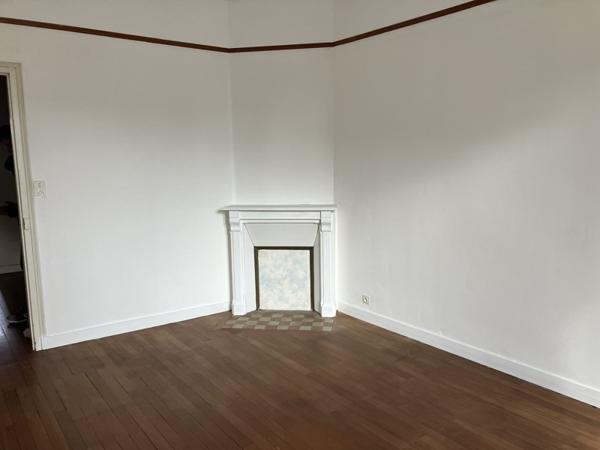 Maison à vendre 93 415 € Bellac 8 p 127 m² DPE F