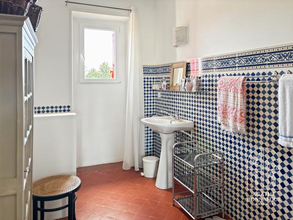 Châteaurenard (13160) Maison de charme 95 m2 avec jardin et cour