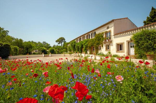 Domaine de caractère avec vues panoramiques sur la campagne audoise et la Montagne Noire