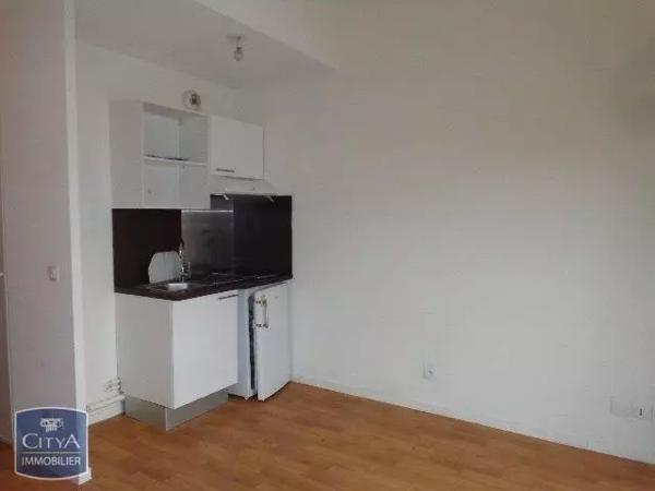 Appartement à louer 1 pièce 23.4m² Lucé (28110)