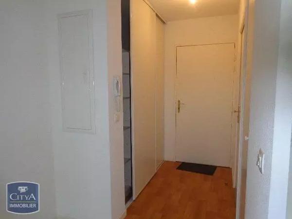 Appartement à louer 1 pièce 23.4m² Lucé (28110)