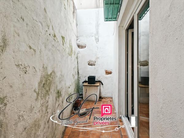 Maison Caunes Minervois, 2 chambres, cour, terrasse