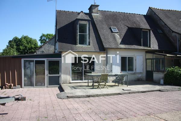 Maison mitoyenne d'un coté ( POSSIBILITE D'ACQUERIR COTE MITOYEN  SANS PROBLEME + 55M2 ) située en campagne au calme sur son petit terrain, rénovée en 1975.
