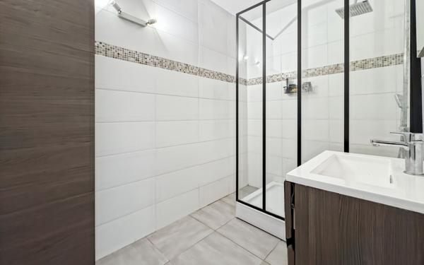 Appartement à vendre    4 pièces • 81 m2 Vitrolles