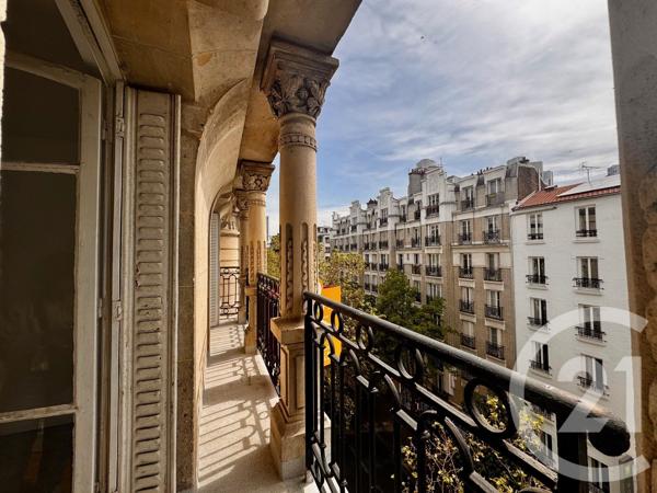 Appartement F2 à vendre  2 pièces - 39 m 2   PARIS  - 75010