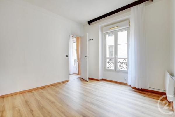 Appartement F2 à vendre  2 pièces - 39 m 2   PARIS  - 75010
