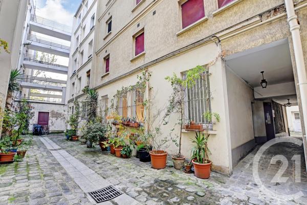 Appartement F2 à vendre  2 pièces - 39 m 2   PARIS  - 75010