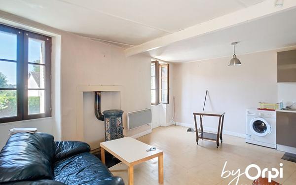 Maison à vendre    2 pièces •  Marcillat-en-Combraille