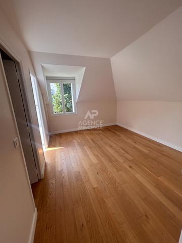 Maison €1 240 000 ** - Référence 13542-cpy