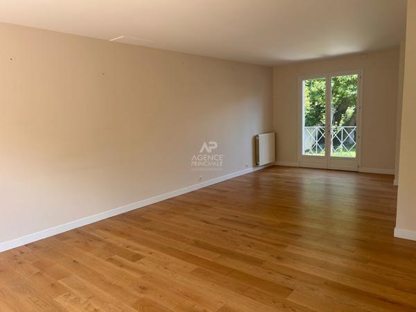 Maison €1 240 000 ** - Référence 13542-cpy