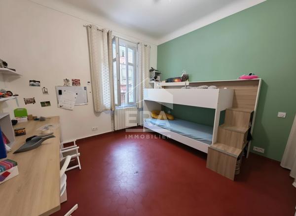 Appartement T4 + Terrasse  de 24m2 à Marseille - Quartier Baille