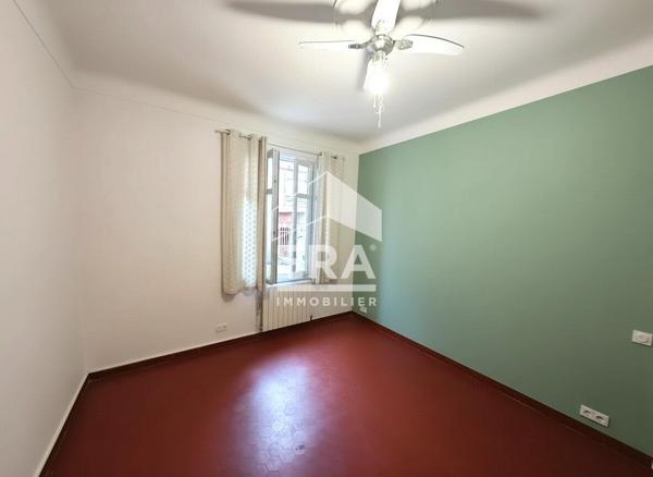 Appartement T4 + Terrasse  de 24m2 à Marseille - Quartier Baille