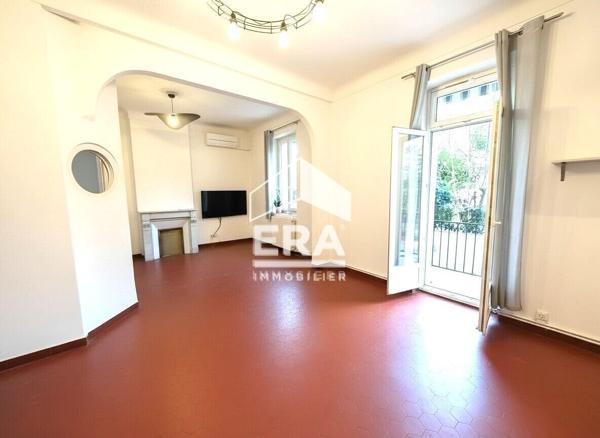 Appartement T4 + Terrasse  de 24m2 à Marseille - Quartier Baille