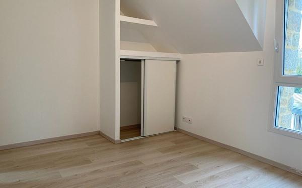 Appartement à louer    4 pièces •  Treffléan