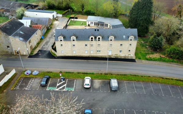 Appartement à louer    4 pièces •  Treffléan