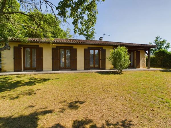 Pavillon de trois chambres proche des commodités