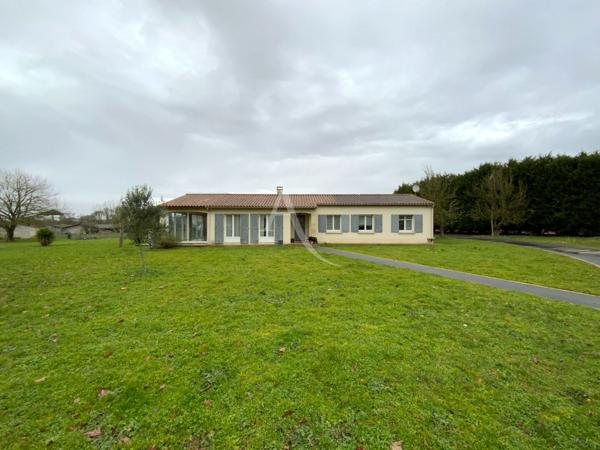 Maison de plain pied proche JONZAC