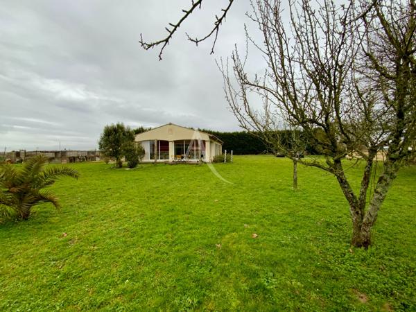 Maison de plain pied proche JONZAC