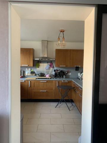 Agréable maison, avec jardin et garage