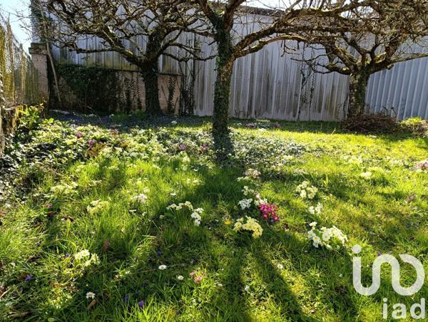 Maison de ville 4 pièces de 75 m² à Luçay-le-Mâle (36360)