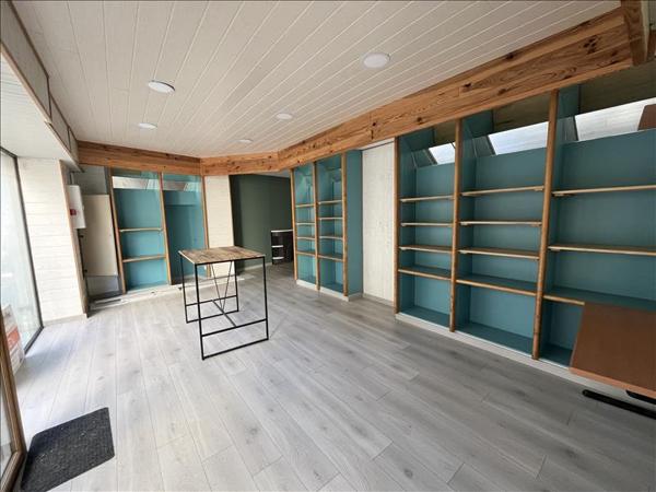Immeuble à vendre |  Barbezieux-Saint-Hilaire |  155 m²