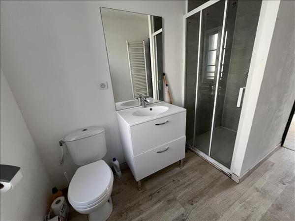 Immeuble à vendre |  Barbezieux-Saint-Hilaire |  155 m²