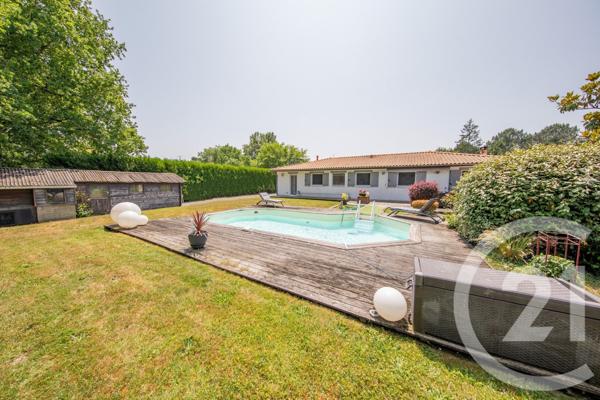 Maison à vendre  7 pièces - 132,99 m2 ST AUBIN DE MEDOC - 33