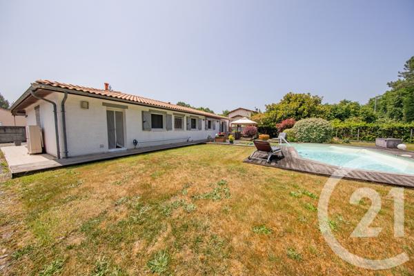 Maison à vendre  7 pièces - 132,99 m2 ST AUBIN DE MEDOC - 33