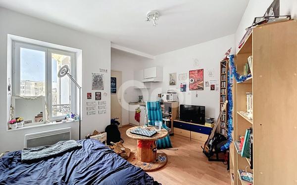 Appartement à vendre    1 pièce •  Brest