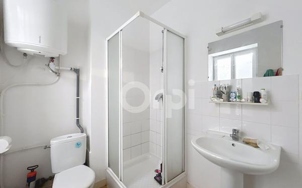 Appartement à vendre    1 pièce •  Brest