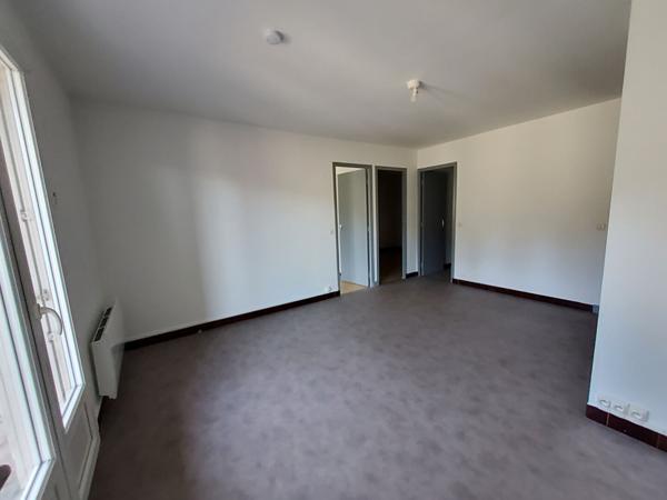 Location Appartement 3 pièces Thésée (41140) - centre bourg