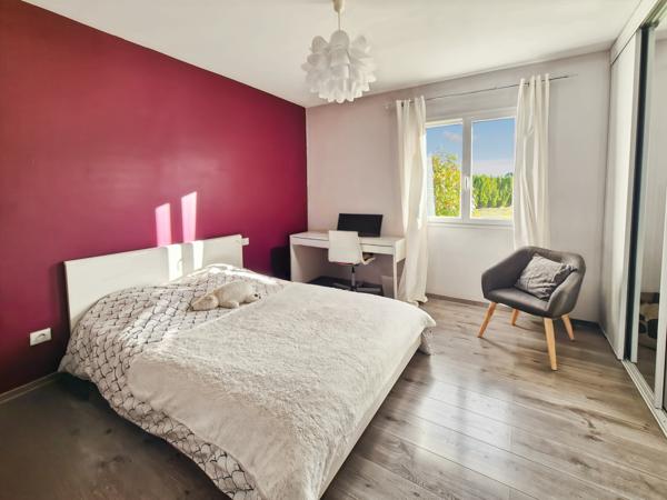 Auch (32000) Maison T6 de 205m2 avec garage en sous-sol, jardin et piscine - 10 min Auch