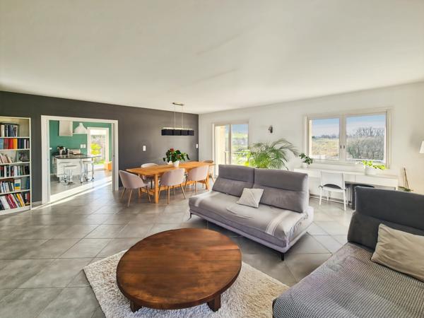 Auch (32000) Maison T6 de 205m2 avec garage en sous-sol, jardin et piscine - 10 min Auch