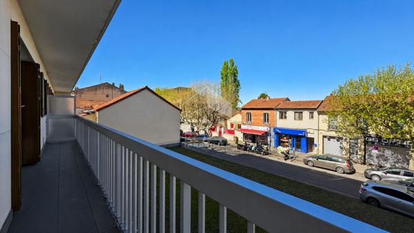 Boissière Appartement Montreuil 4 pièces 81.86 m2 avec balcons et box