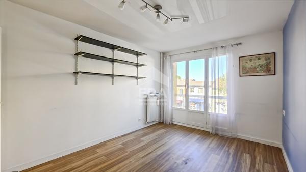 Boissière Appartement Montreuil 4 pièces 81.86 m2 avec balcons et box