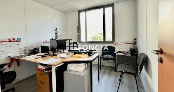 À vendre Local commercial 135 m² - Grenoble 38100