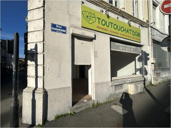 LOCAL COMMERCIAL