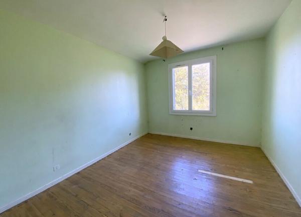 Maison à vendre    5 pièces •  Pomarez