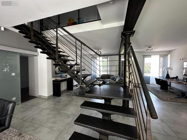 Maison restaurée à vendre à Cézy dans l'Yonne (89410), ref : 2300017