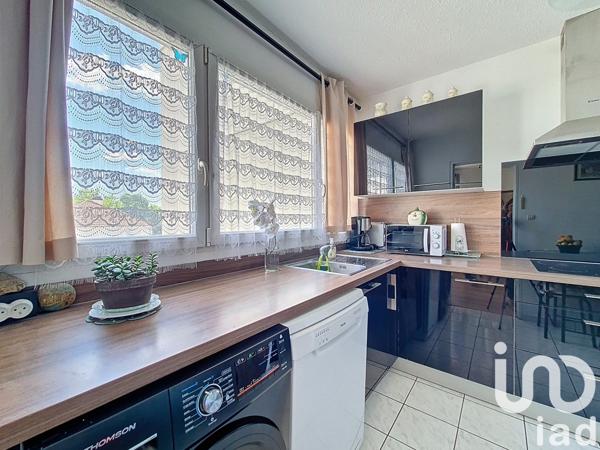 Appartement 4 pièces de 72 m² à Chatou (78400)