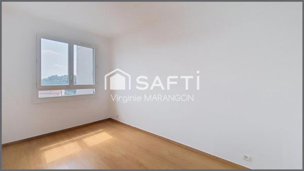 F3 lumineux avec balcon / Hyper centre ville
