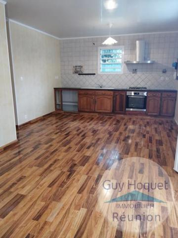 APPARTEMENT bas de maison LE TAMPON - 3 pièce(s) - 58 m2
