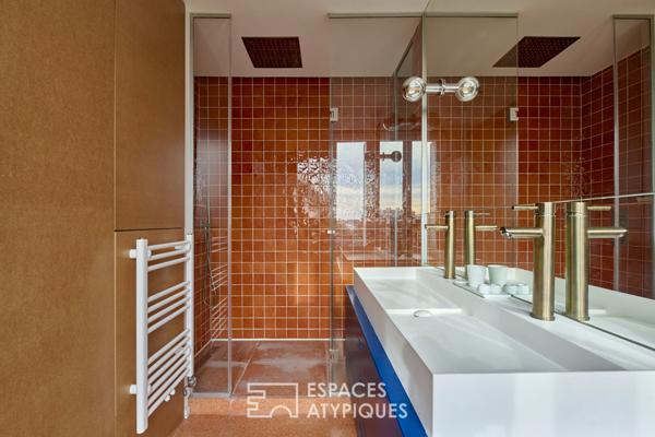 Dernier étage avec balcons et vue dégagée