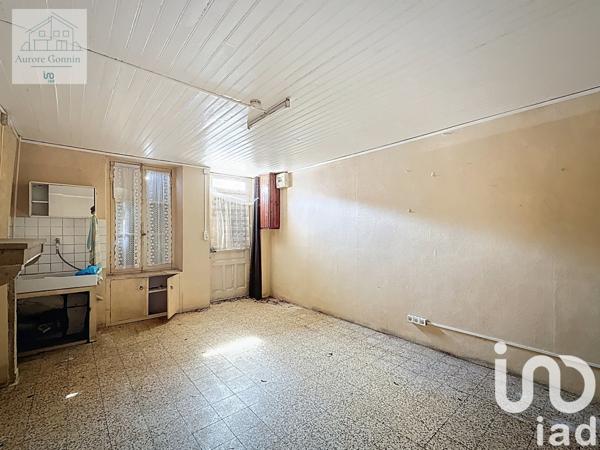 Maison à vendre 10 pièces 148 m² Saint-Pierre-le-Moûtier