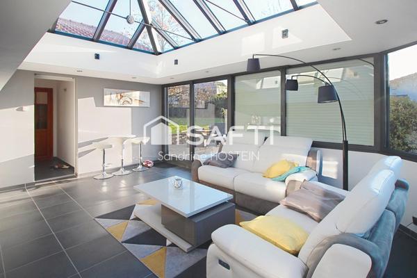 Maison Individuelle de 135m2 sur 9 ares avec 2 garages!