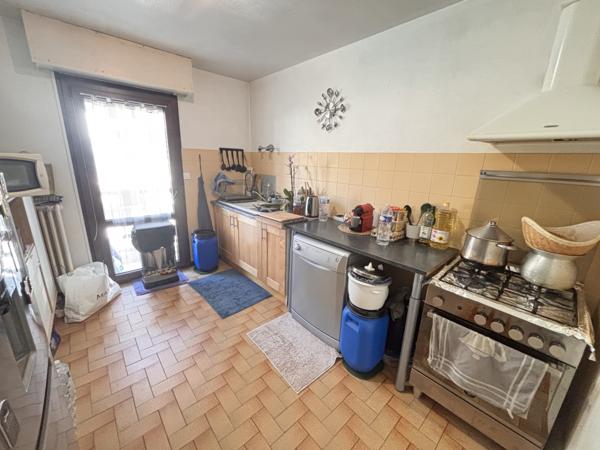 T3 CLUSES + GARAGE + CAVE